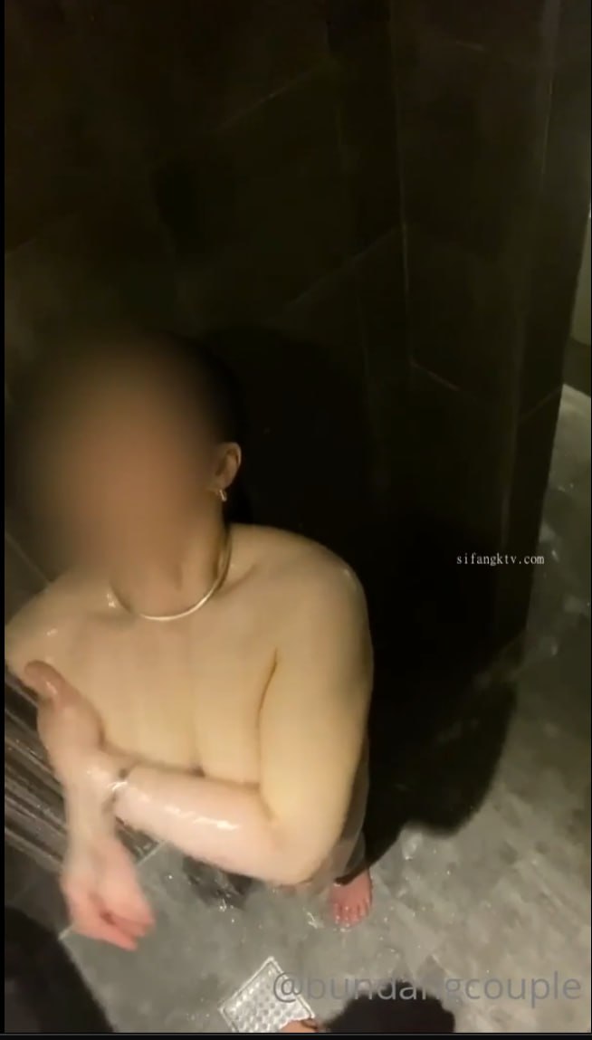 530DG-162 【猥褻診察】スタイル抜群の人妻に触診と偽り執拗にGスポットを手マンで刺激！！！